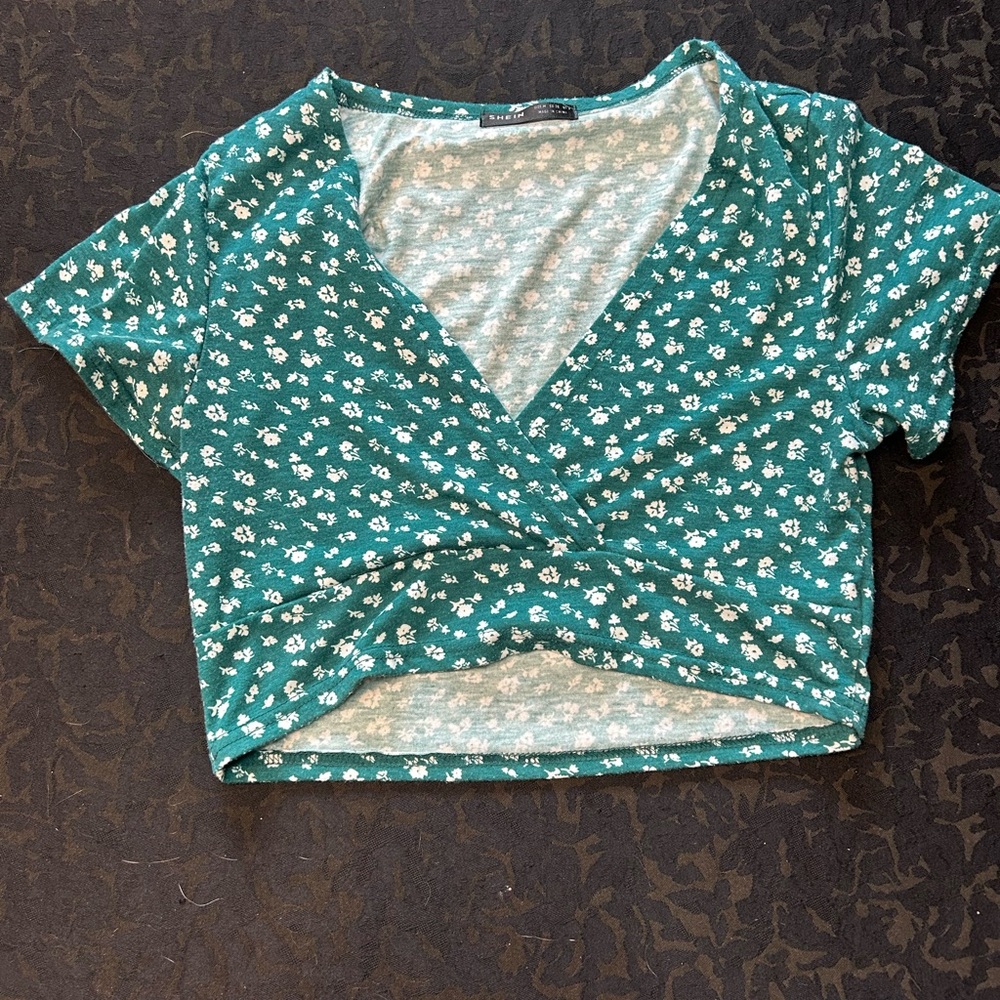 SHEIN Teal Floral Crop Top